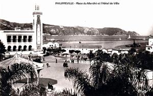 Philippeville - Place du marche et l'hotel de ville